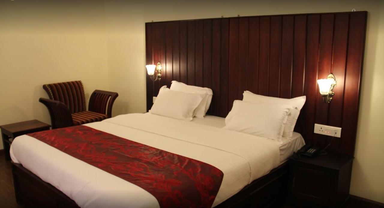 Golden Springs Motel Ооти Екстериор снимка